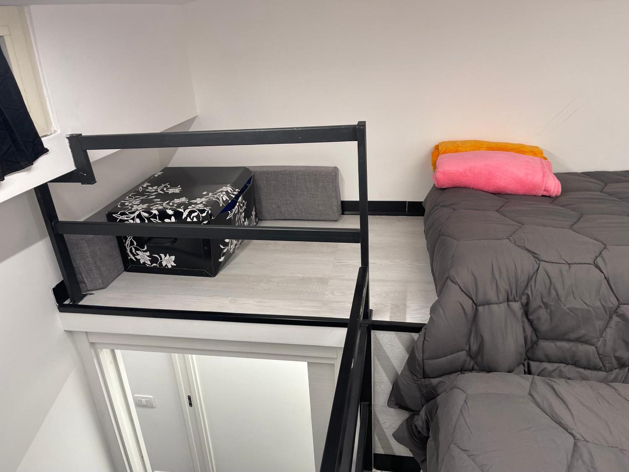 Готель Lux House Naples Airport Екстер'єр фото